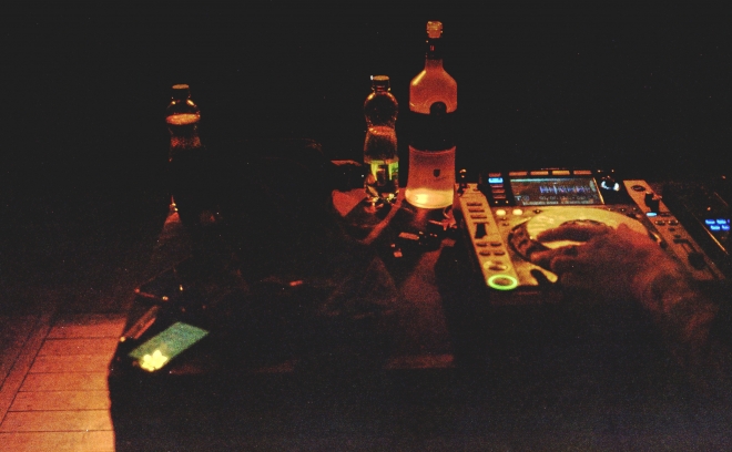 47 Cross Club, Magenta